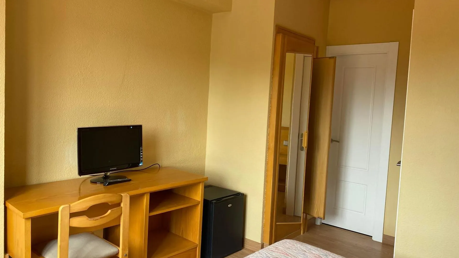 Hotel Zenit Mar نوخا