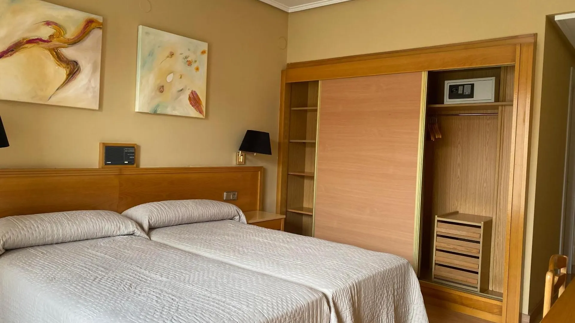 Hotel Zenit Mar نوخا